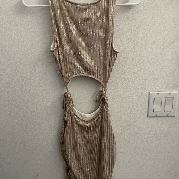 May Pink Cut Sparkly Gold Dress - Picture 4 of 5